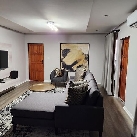 Villa Casa Lifestyle Mbombela Екстер'єр фото